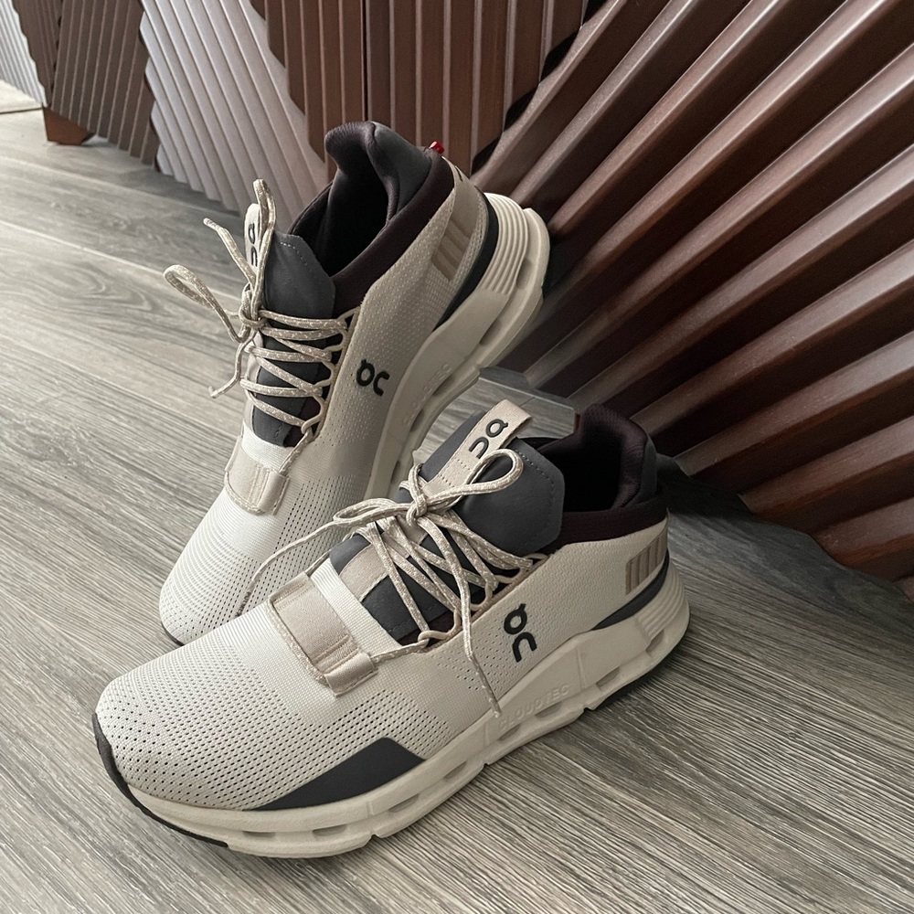On Running Cloudnova Shoes, Women Size 8.5